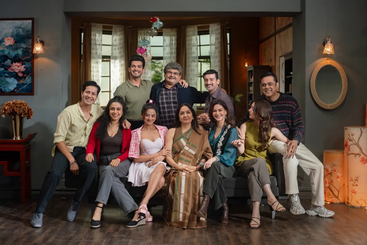 Chumbak
Directed by Aatish Kapadia, this series revives the old-world charm of the neighbourhood. It stars Neena Gupta, Deven Bhojani, Amyra Dastur, Anant V Joshi, Sumeet Vyas, Manasi Parekh, Arjun Bijlani, Helly Shah, Sumeet Raghavan and Sandeepa Dhar.